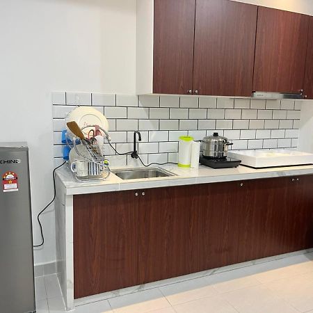 Sure Stay Homestay Simpang Ampat  Eksteriør billede